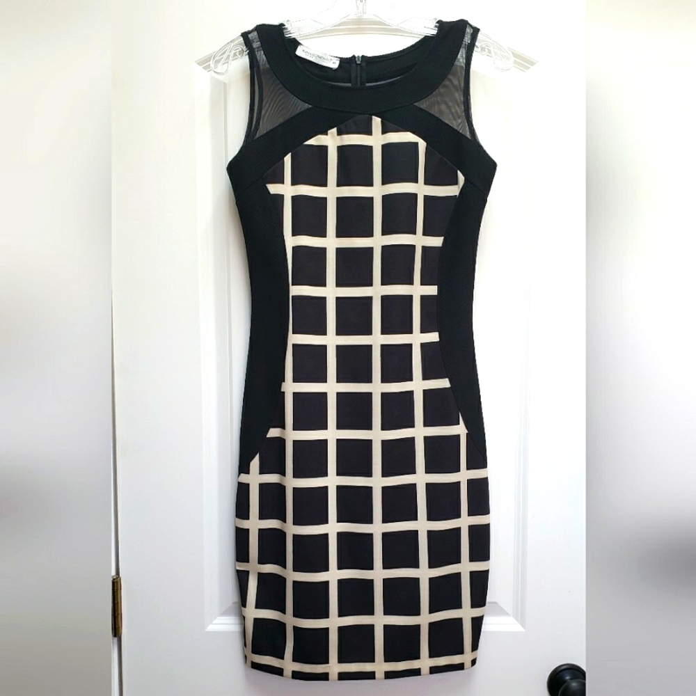 Rinascimento M dress, Gorgeous mesh neckline, black and beige